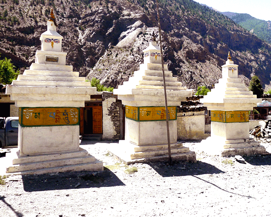 Marpha village pray Mani