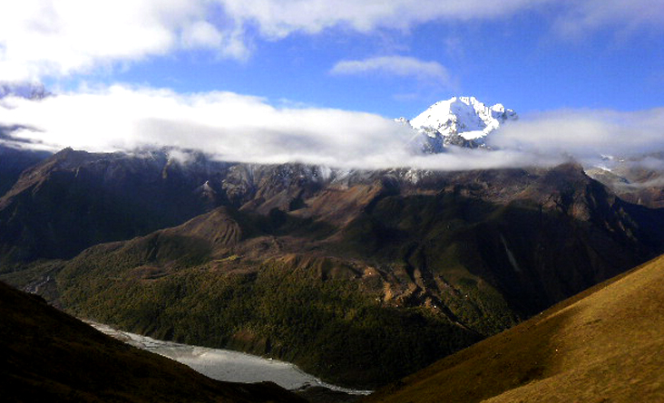 Yala Peak Climbing