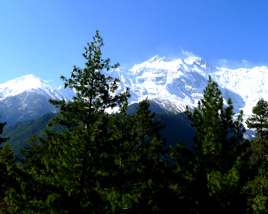 Monsoon trekking Nepal