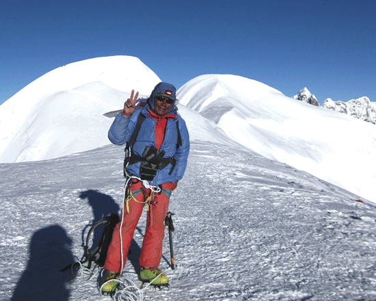 Mera Peak Amphu Lapcha Pass Island Peak Climbing