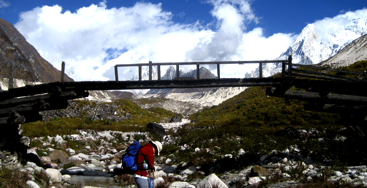 Bimthang Trek, Wooden bridge,