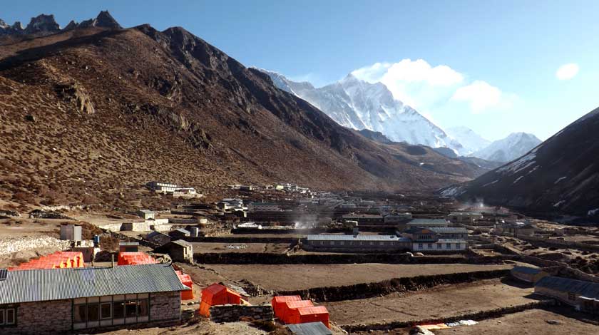 dingboche village