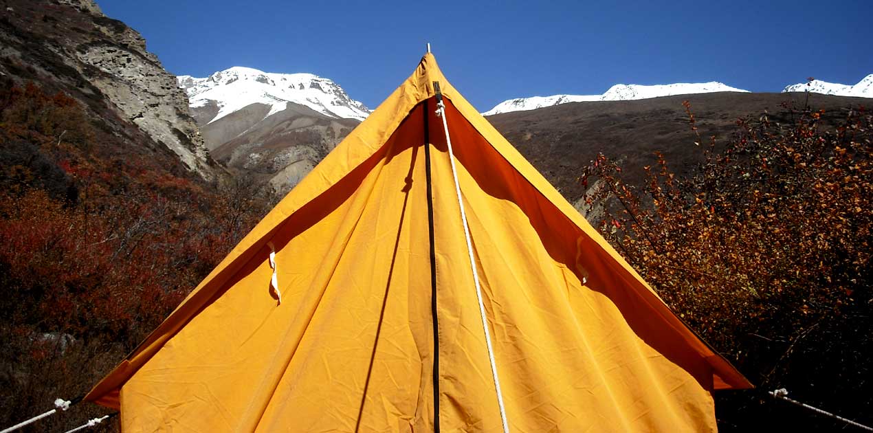 Pisang peak high camp