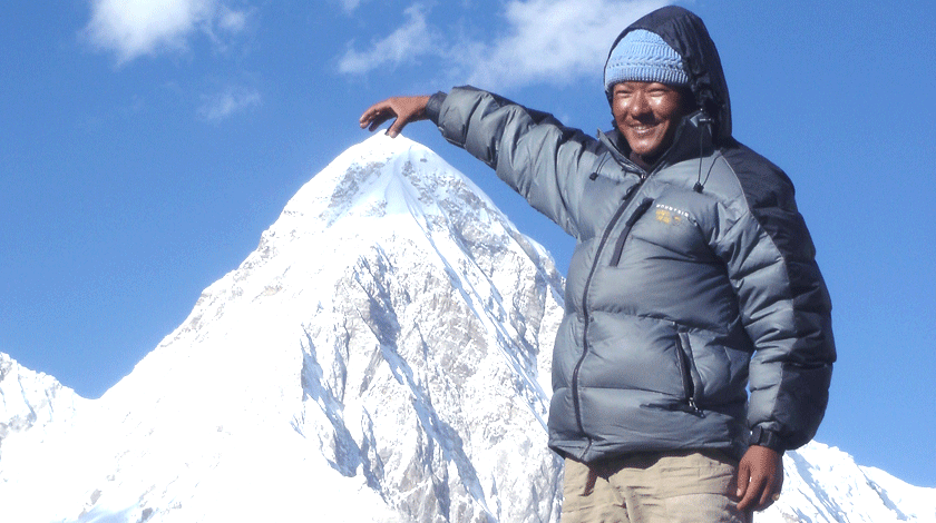Pumari Pumori mountain