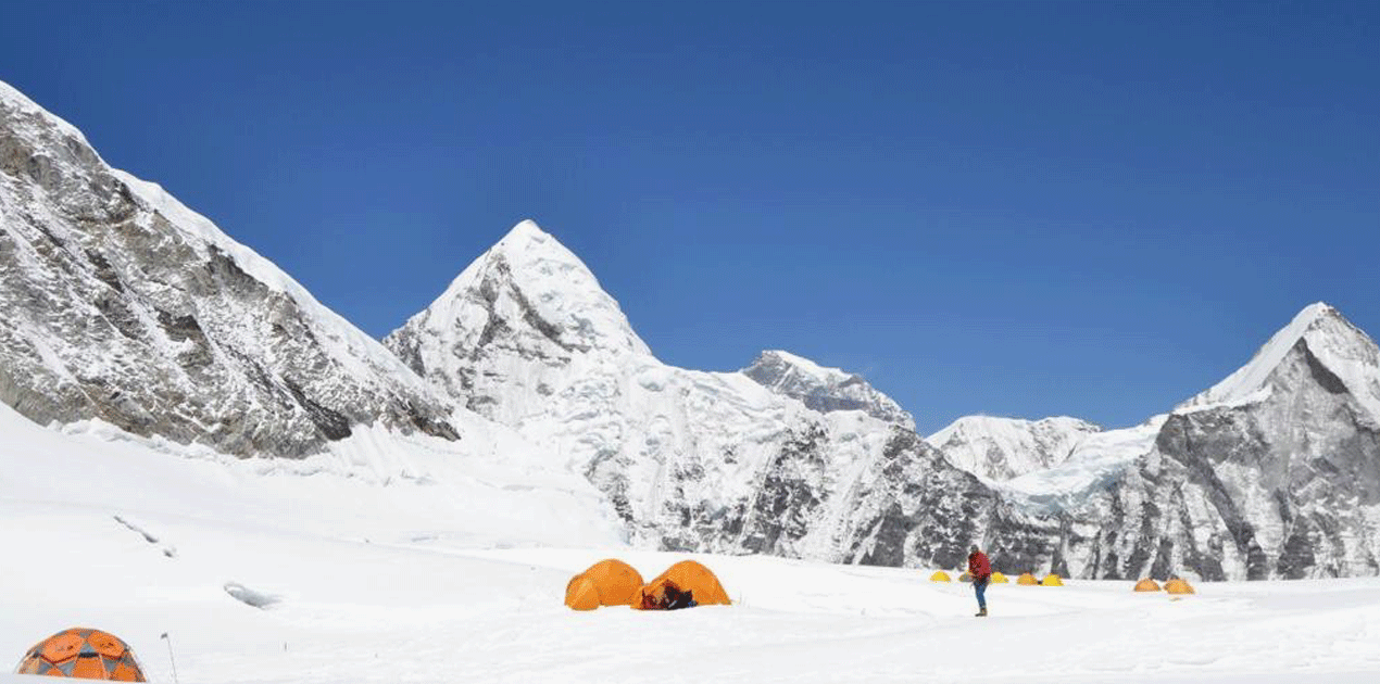 Everest expeditions camp 3