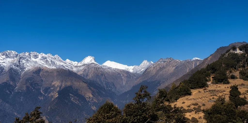 Pangsang La Pass Trek