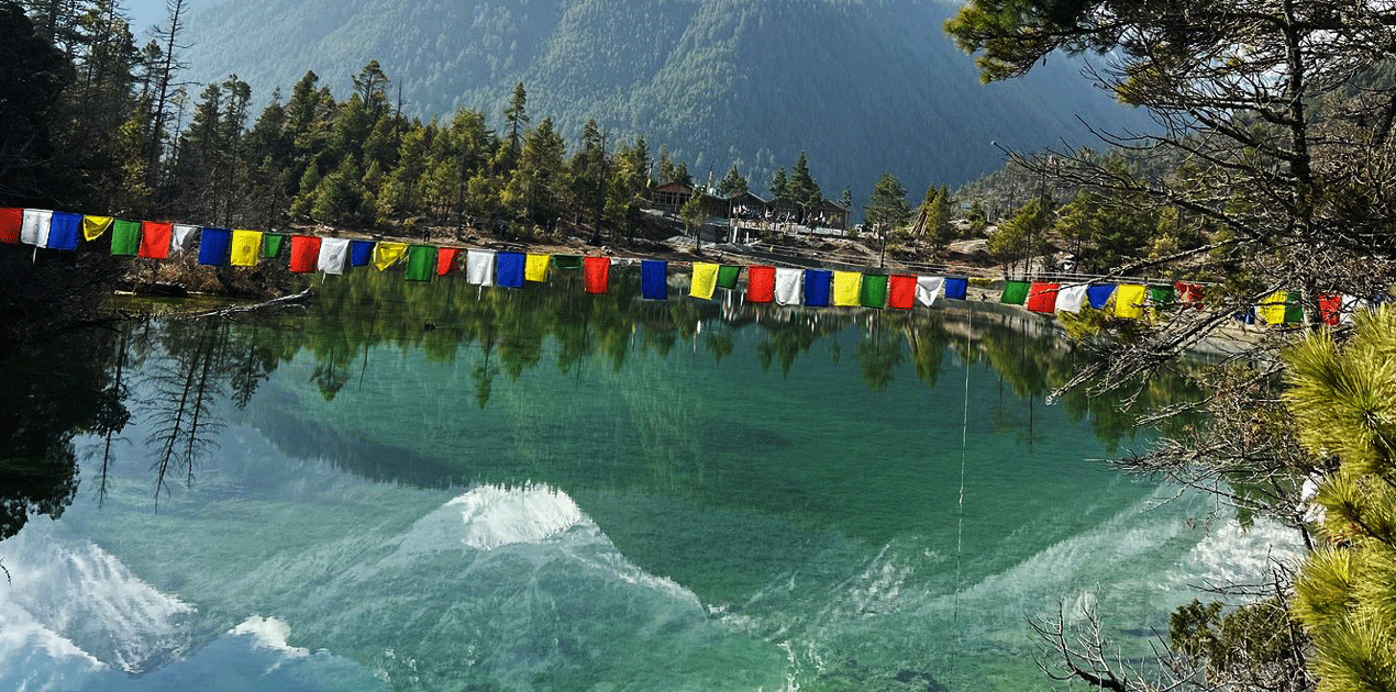 Nepal-green-lakes