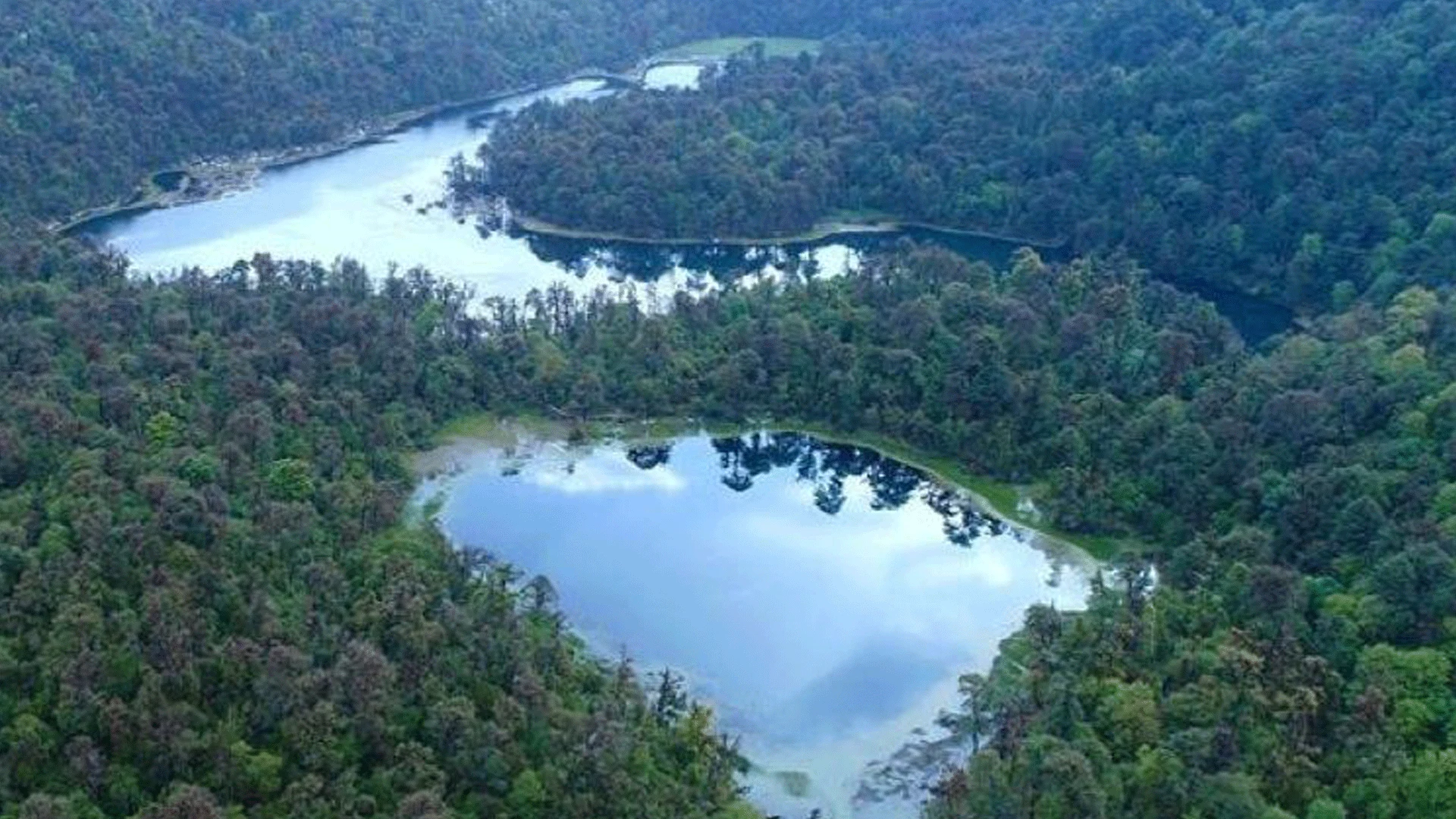 Ramaroshan Lakes Trek
